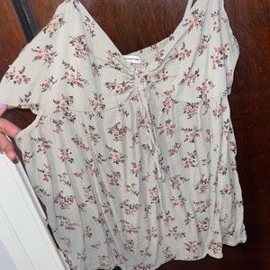 American Eagle Green Floral Top
